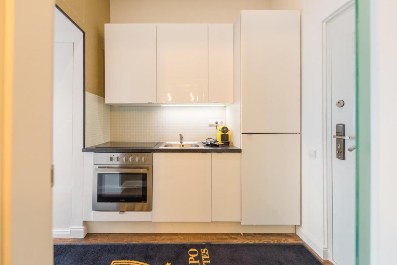 Enzo Capo Jacuzzi Andrassy Apartamento Budapeste Exterior foto